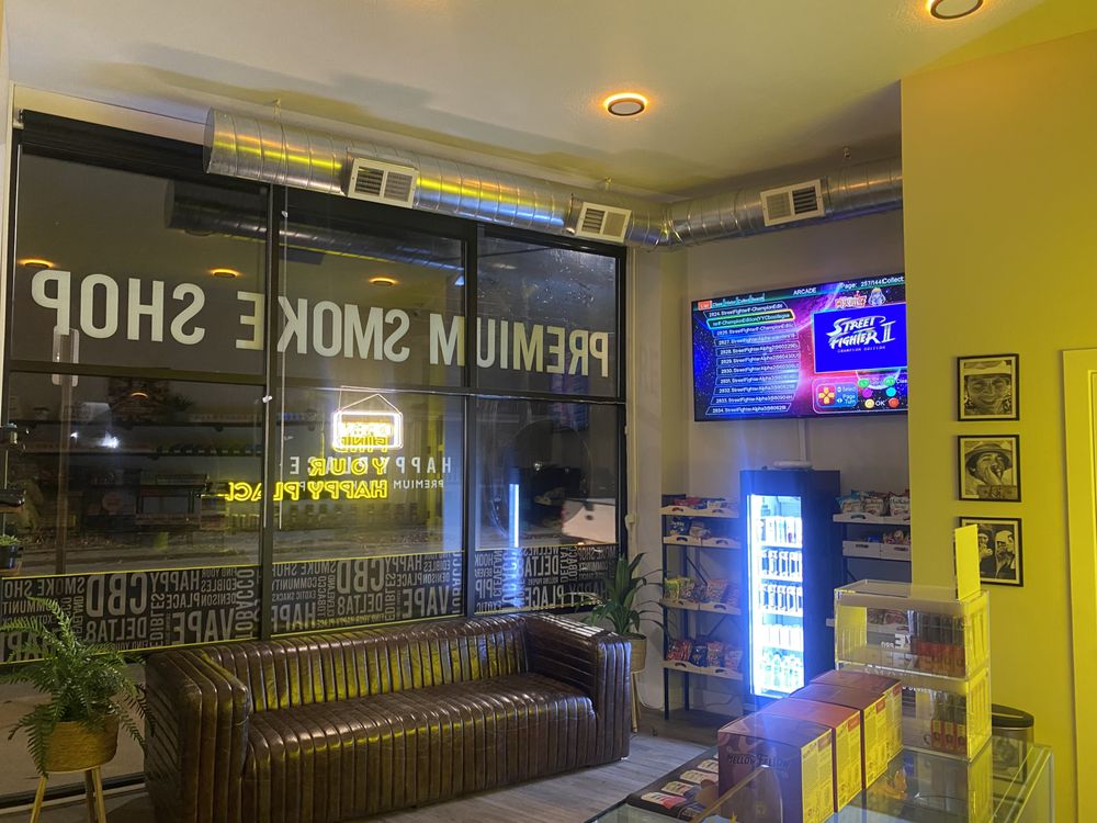 HAPPY PLACE SMOKE SHOP Updated October 2024 12 Photos 5902