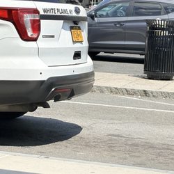 White Plains Taxi - License plate of a thief/ scammer