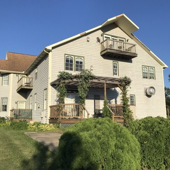 Brightwood Inn - Bed & Breakfast Near Me - Oglesby, Illinois