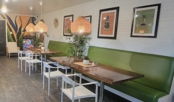The Groove Thai Food by null
