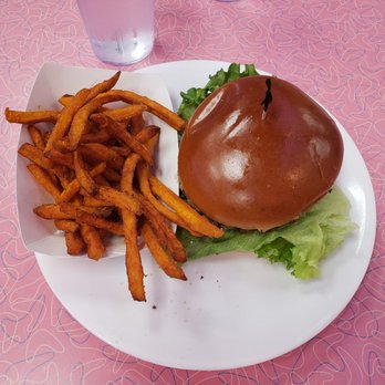 Peggy Sue's - Burger and sweet potato fries - Burgers Near Me - Kihei, Hawaii Peggy Sue's - Burger and sweet potato fries - Burgers Near Me - Kihei, Hawaii