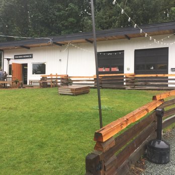 Field House Brewing - Front yard~ - Brewpubs Near Me - Abbotsford, British Columbia