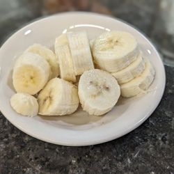 Hollandberry Pannekoeken - Sliced bananas