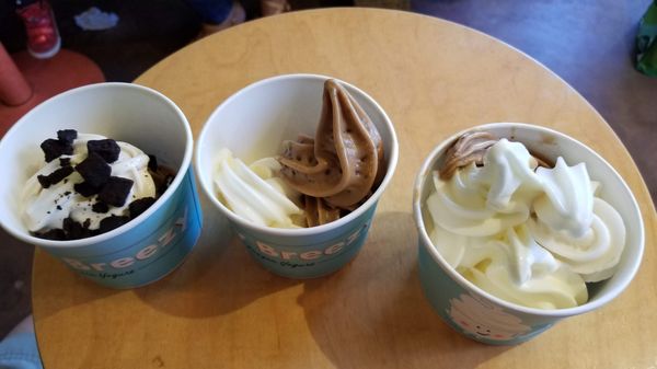 Easy Breezy Frozen Yogurt Noe Valley by null