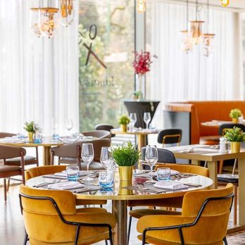 Hilton Bournemouth - Restaurant - Hotels Near Me - Bournemouth, BMH