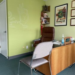 Kama'aina Acupuncture - Reception Area