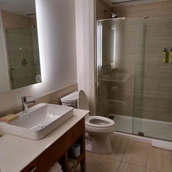 Element Hotel - Bathroom - Hotels Near Me - Jacksonville Beach, Florida