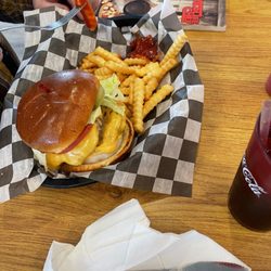 R&R Grill - Double Cheeseburger