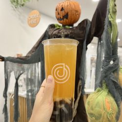 Golden Passion Fruit ($6.50) - came w/ boba & lychee jelly!