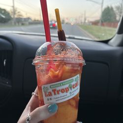 Neveria y Paleteria La Tropical - Mangonada