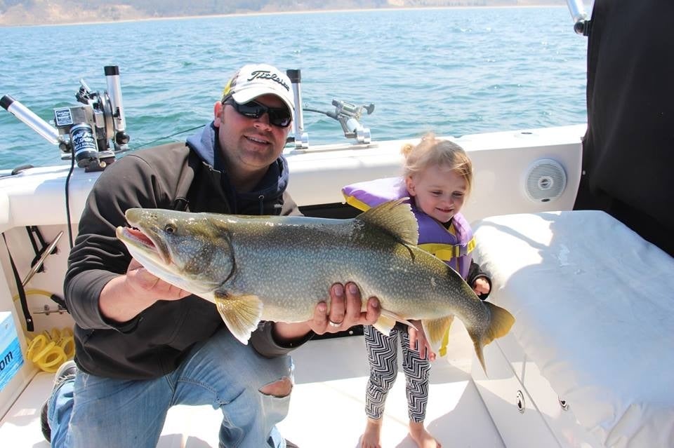 Deep V Sportfishing Charters Logo