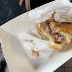Char-Pit - Raw hamburger