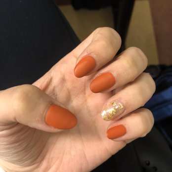 Boston's Nails & Spa - Waxing Near Me - Boston, Massachusetts