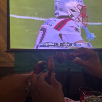 The Harvey - Chicken Wings - Pizza Near Me - Chamblee, Georgia