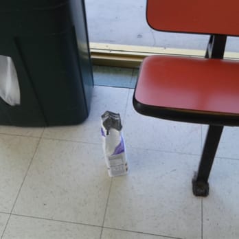 Coinless Laundromat - Trash on the floor everywhere! - Laundromat Near Me - Phoenix, Arizona