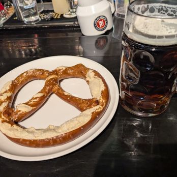 Der Biergarten - German Near Me - Atlanta, Georgia Der Biergarten - German Near Me - Atlanta, Georgia