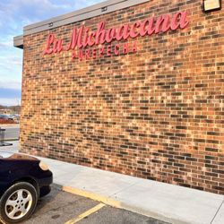 La Michoacana Purepecha - Plenty of parking .