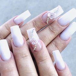 Golden Nail Lounge