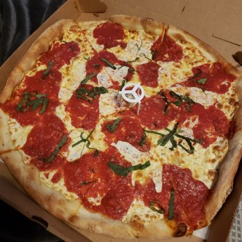 Domenico's Pizzeria - extra cheese, the other standard margherita orders are almost entirely sauce - Pizza Near Me - Staten Island, New York Domenico's Pizzeria - extra cheese, the other standard margherita orders are almost entirely sauce - Pizza Near Me - Staten Island, New York