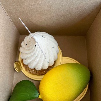 A La Mousse - Earl Grey cake and Mango mousse cake - Desserts Near Me - Philadelphia, Pennsylvania A La Mousse - Earl Grey cake and Mango mousse cake - Desserts Near Me - Philadelphia, Pennsylvania