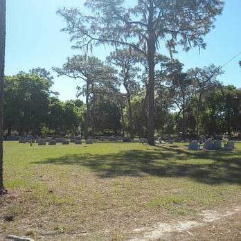 Limona Cemetery - Cemetery grounds - Funeral Services & Cemeteries Near Me - Brandon, Florida Limona Cemetery - Cemetery grounds - Funeral Services & Cemeteries Near Me - Brandon, Florida