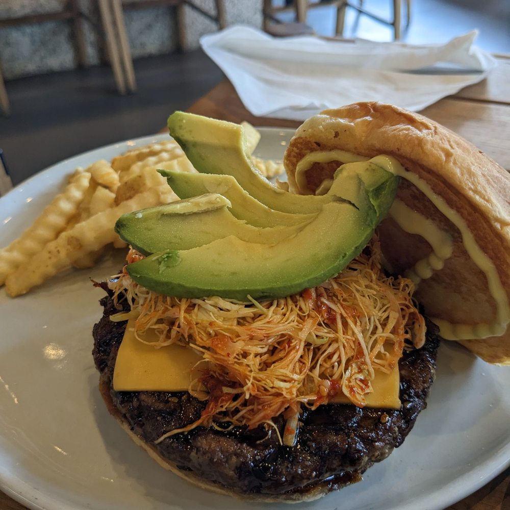 Piko Kitchen + Bar - Kalbi burger w avocado - Cocktail Bars Near Me - Honolulu, Hawaii Piko Kitchen + Bar - Kalbi burger w avocado - Cocktail Bars Near Me - Honolulu, Hawaii