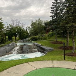 Essex Family Fun & Entertainment Center - Small waterfall