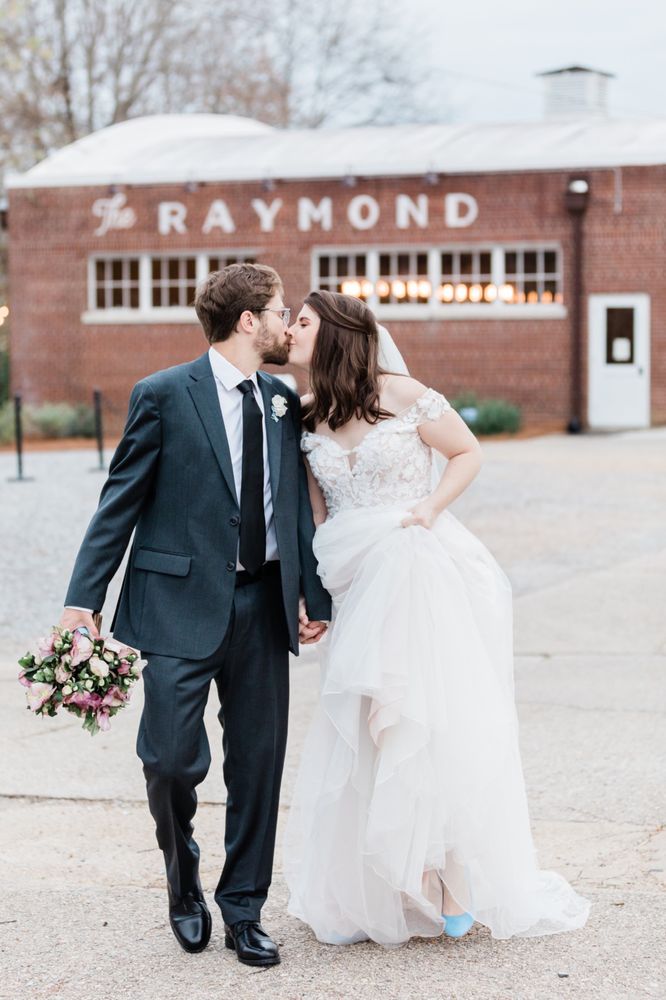 THE RAYMOND VENUE Updated August 2024 34 Photos 228 Raymond Sq, Raymond, Mississippi