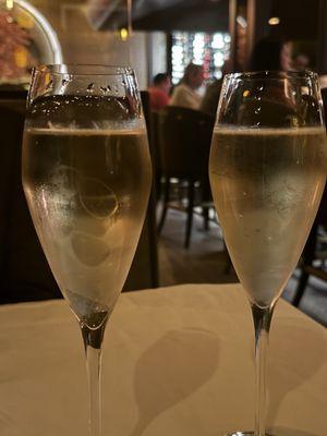 J Carver’s Oyster Bar & Chophouse by null