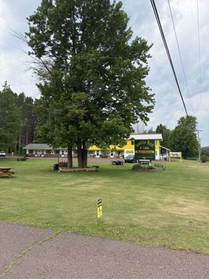 Sunshine Motel and Cabins by null