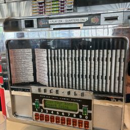 Juke box.