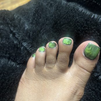 Pretty Nail Salon - Paint all around my toes for $150 this is a mess! - Nail Salons Near Me - Bexley, Ohio Pretty Nail Salon - Paint all around my toes for $150 this is a mess! - Nail Salons Near Me - Bexley, Ohio