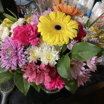 Riverhead Flower Shop - Florists Near Me - Riverhead, New York