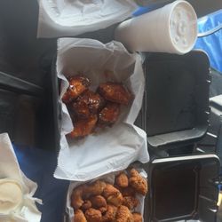 Gullah Gullah Fish - Wings, and catfish nuggets