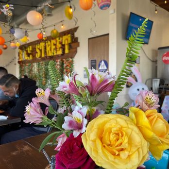 Rice Street Thai - Interior - Asian Fusion Near Me - Bell Gardens, California
