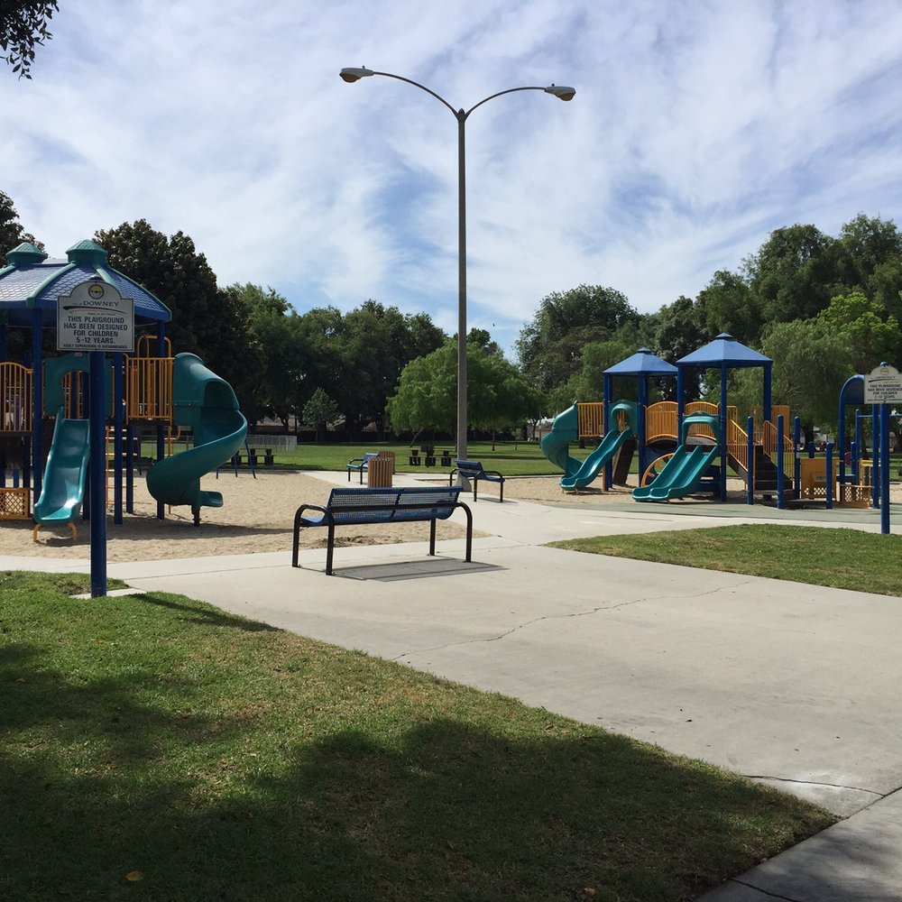 Golden Park - Playground on the left designated for 5-12 yrs of age & on right 2-12 yrs - Parks Near Me - Downey, California