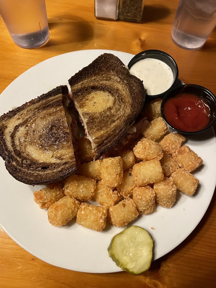 Social spots from Remington's River Inn