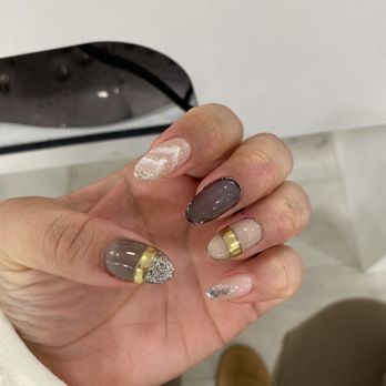 CLEO Nail Bar - Nail Salons Near Me - Pasadena, California