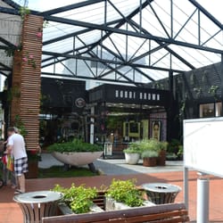 Bobbi Brown