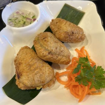 Lert Ros Thai food - Curry Puff - Thai Near Me - Brooklyn, New York