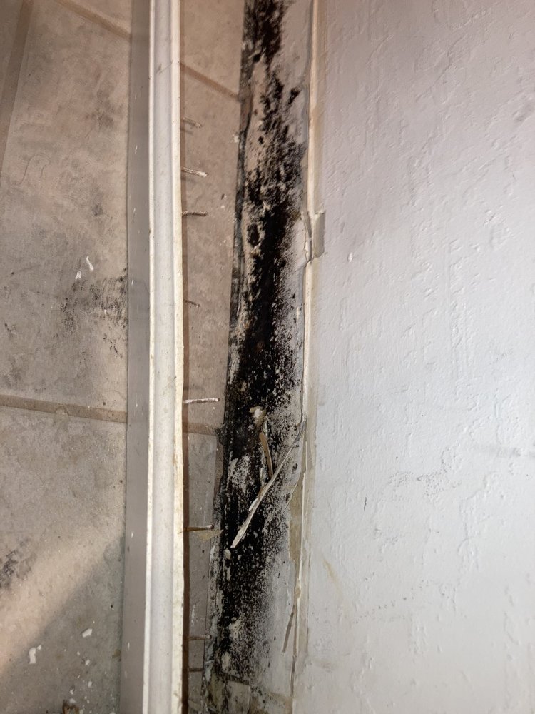 MORAN REAL ESTATE GROUP Updated April 2024 17 Photos 1160 Alpine