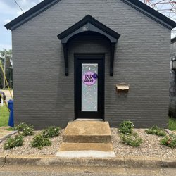 R & R Cookies - Aug. 2024 New store in Pontotoc.