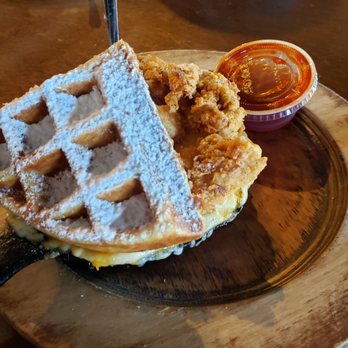Jus' Mac - Chicken & Waffle w spicy honey - Comfort Food Near Me - Houston, Texas