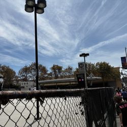 Westlake / MacArthur Park Red and Purple Line Station - Entrance