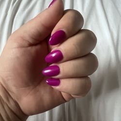 Hollywood Nails