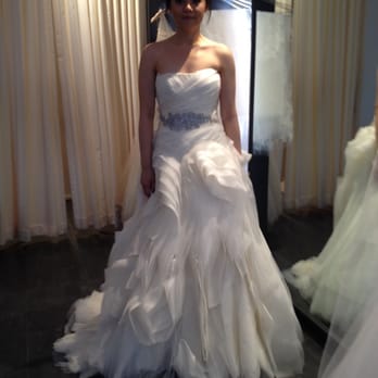 Vera Wang - Bridal Near Me - Boston, Massachusetts