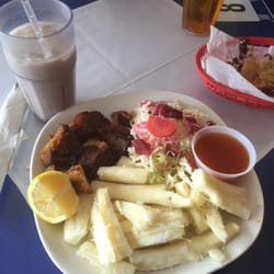 Yuca con chicharron