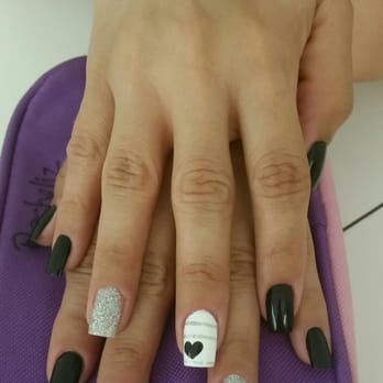 Pretty Nails - Lo ve muy nails by Cynthia - Nail Salons Near Me - Hialeah, Florida