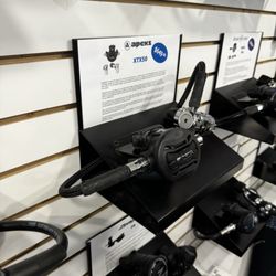 Triangle Dive Shop - Scuba diving regulator