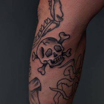 The Silver Lining Tattoo - Tattoo Near Me - Emerald Isle, North Carolina The Silver Lining Tattoo - Tattoo Near Me - Emerald Isle, North Carolina